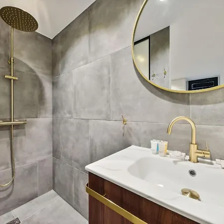 Appartement 506 Cadet - Superb In Paris